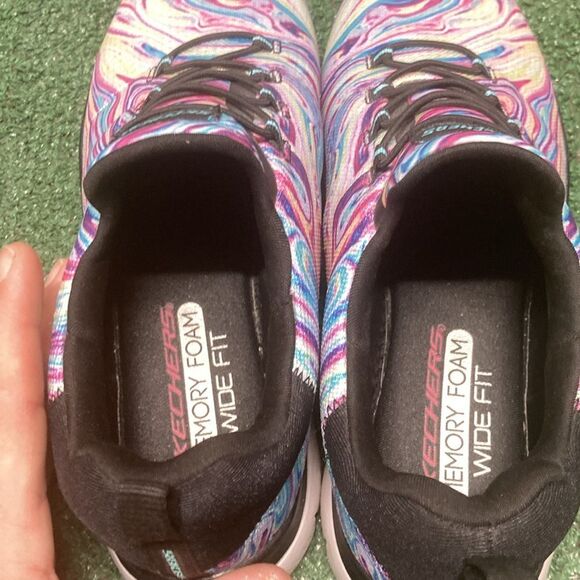 Skechers Swirl Pattern Sneakers women’s size 8.5 wide fit (OKPM-05-032) - Picture 10 of 10